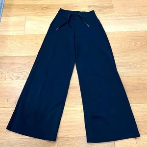Spanx AirEssential wide leg pants